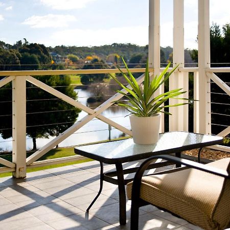 Lakeside Suites 1 Дейлсфорд Экстерьер фото